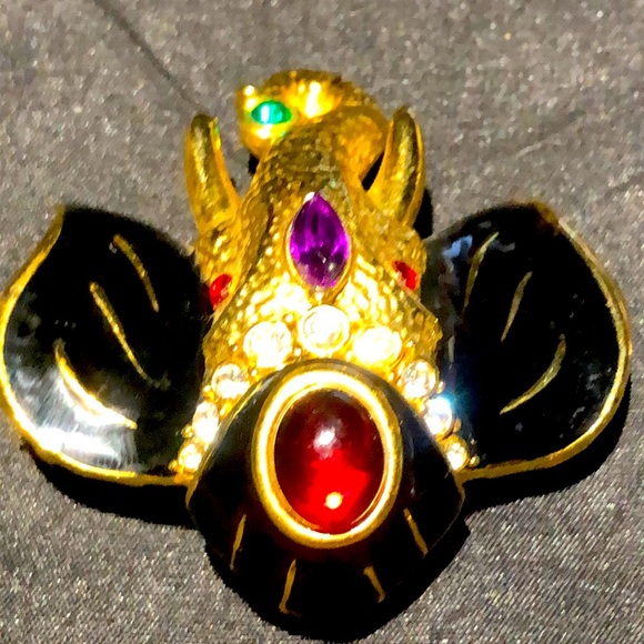 Gorgeous Vintage Elephant Brooch Pin Gemstones Red Green Gold Fast Shipping - Picture 2 of 3